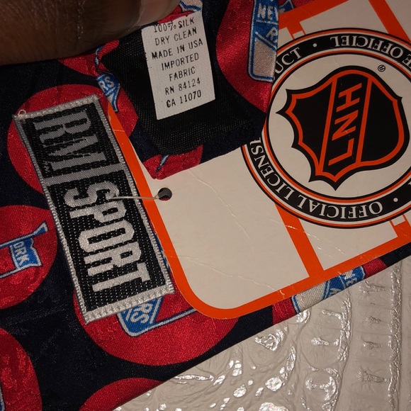 New York Rangers Tie - Picture 5 of 5
